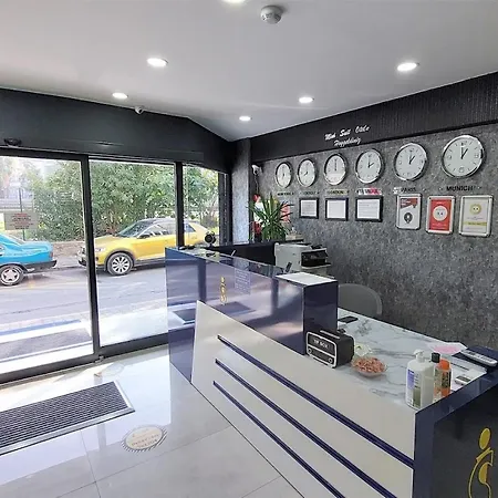 酒店 Royal Old Town