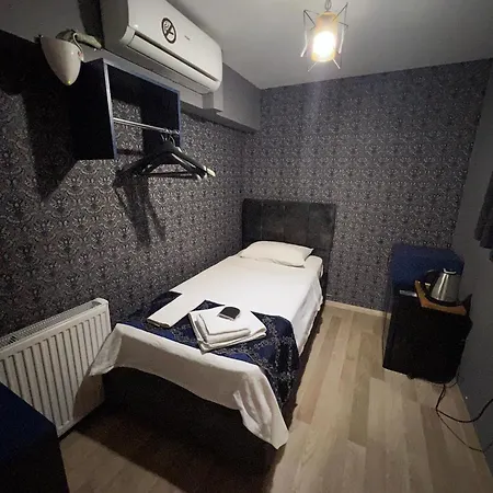 호텔 Royal Old Town 3*