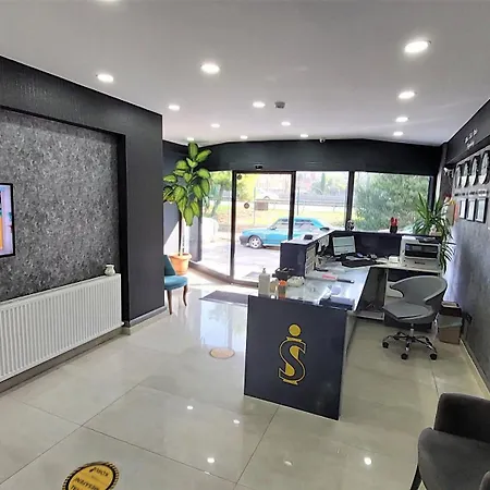 Royal Old Town 호텔 3*