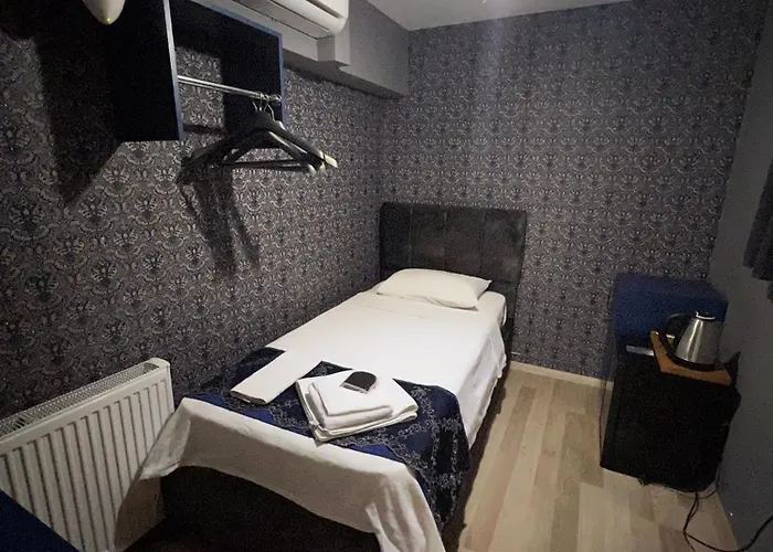 Hotel Royal Old Town 3*