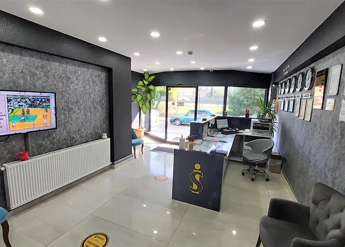 Royal Old Town Hotel 3*